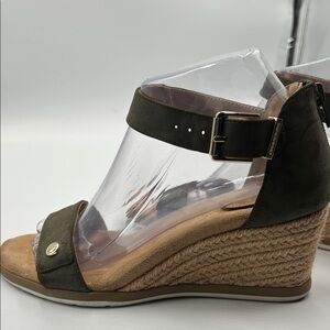 Elegant Olive Green Women's Sandals